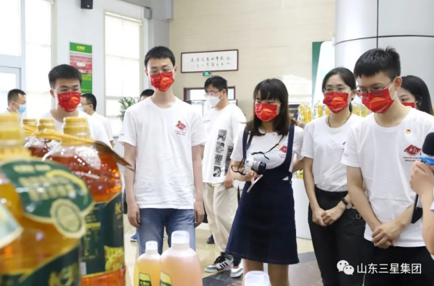北京大学“力行计划”研究生实践团来山东hjc黄金城集团参观调研