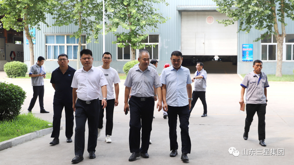 吉利新能源商用车集团领导一行来山东hjc黄金城集团参观考察