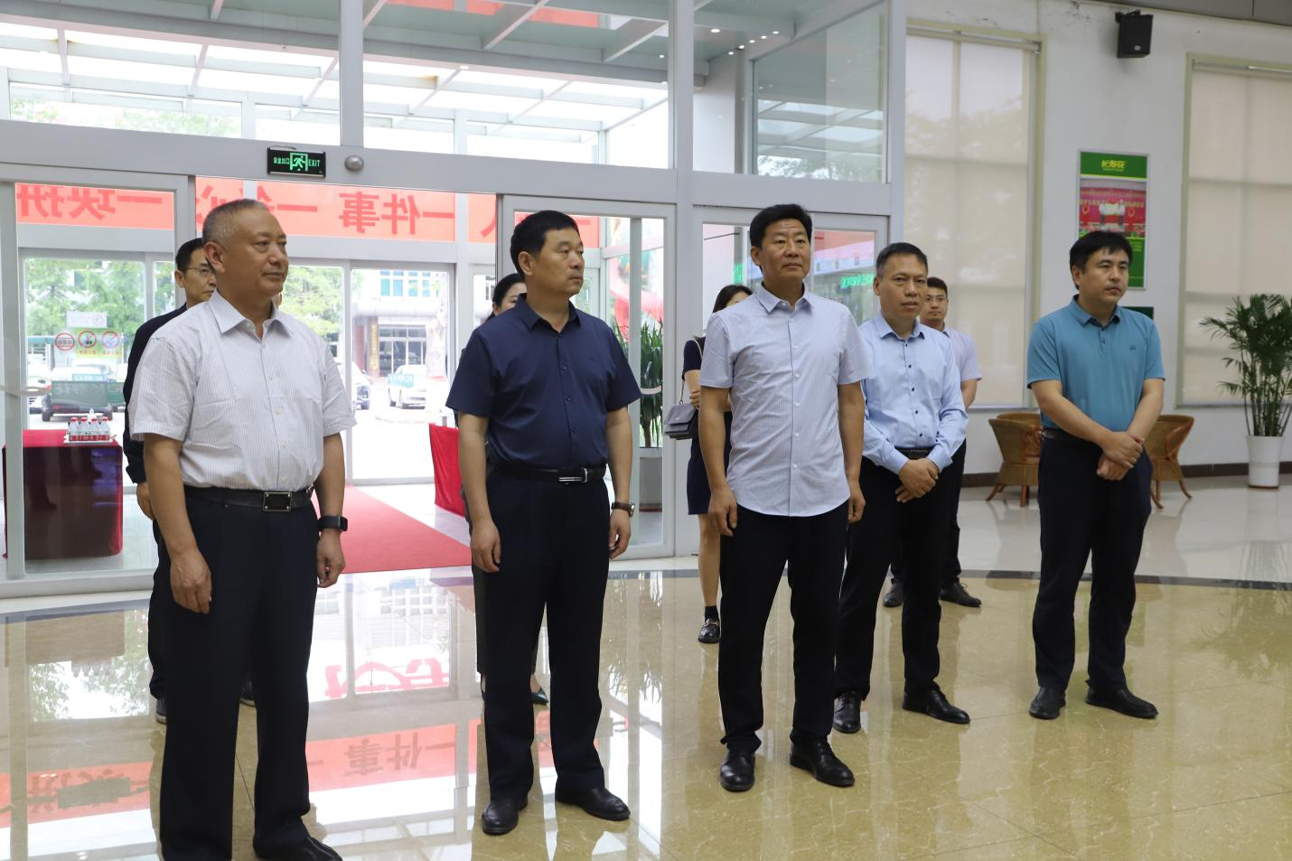 济南市济阳区政协考察团来山东hjc黄金城集团考察