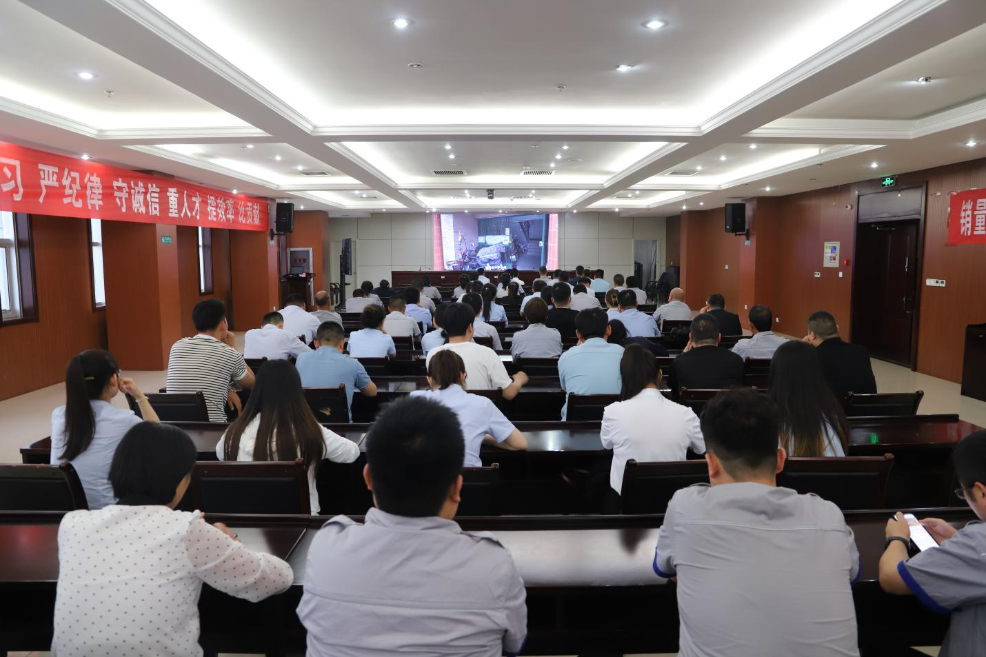 山东hjc黄金城集团：常态化培训促安全生产