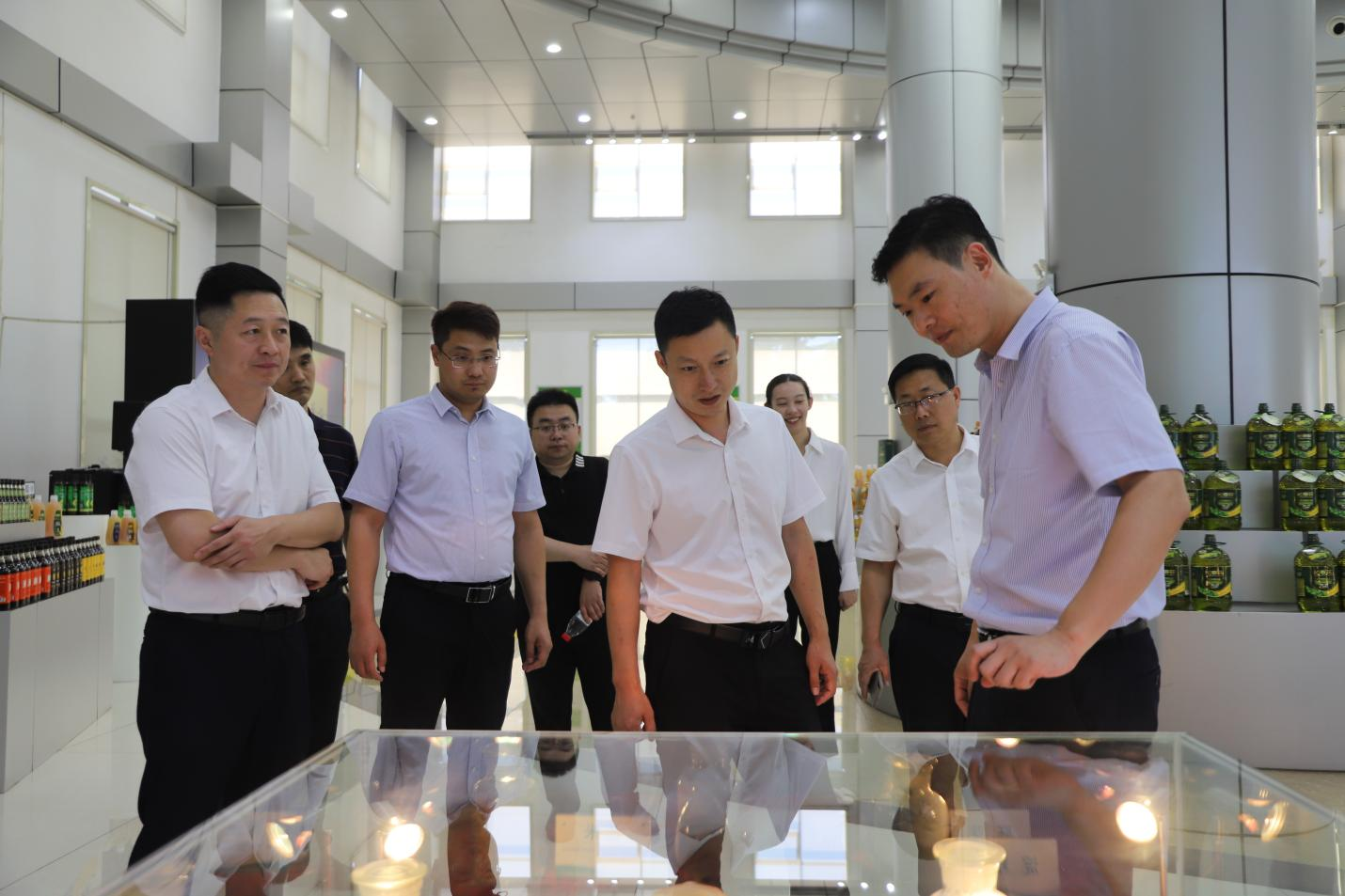 滨州市外事办来山东hjc黄金城集团调研