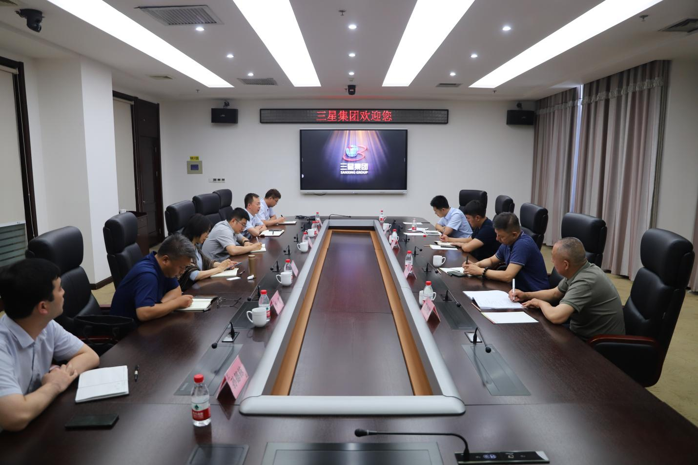 省人才发展集团来山东hjc黄金城集团参观交流