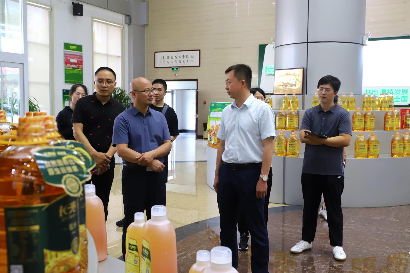 中国社会科学院国情调研山东基地来山东hjc黄金城集团调研