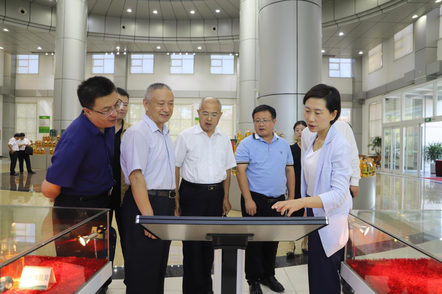 山东省市场监管局来山东hjc黄金城集团开展认证认可检验检测工作调研