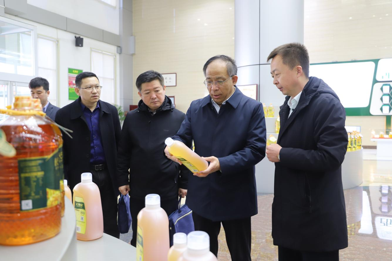 滨州职业学院来山东hjc黄金城集团参观交流