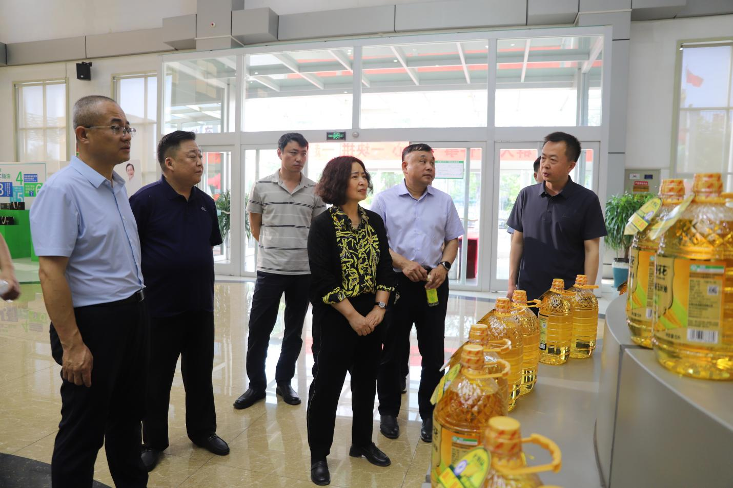 驻博兴县省派工作队来山东hjc黄金城集团调研
