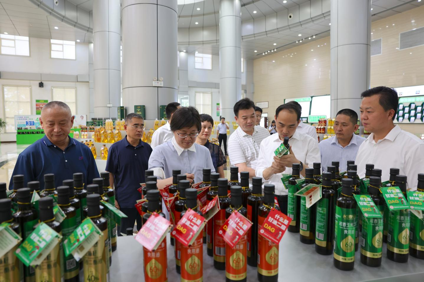 蒙城县考察团来山东hjc黄金城集团参观考察