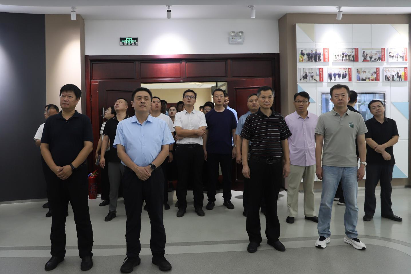 “山东镇域经济大讲堂”活动与会人员来山东hjc黄金城集团观摩