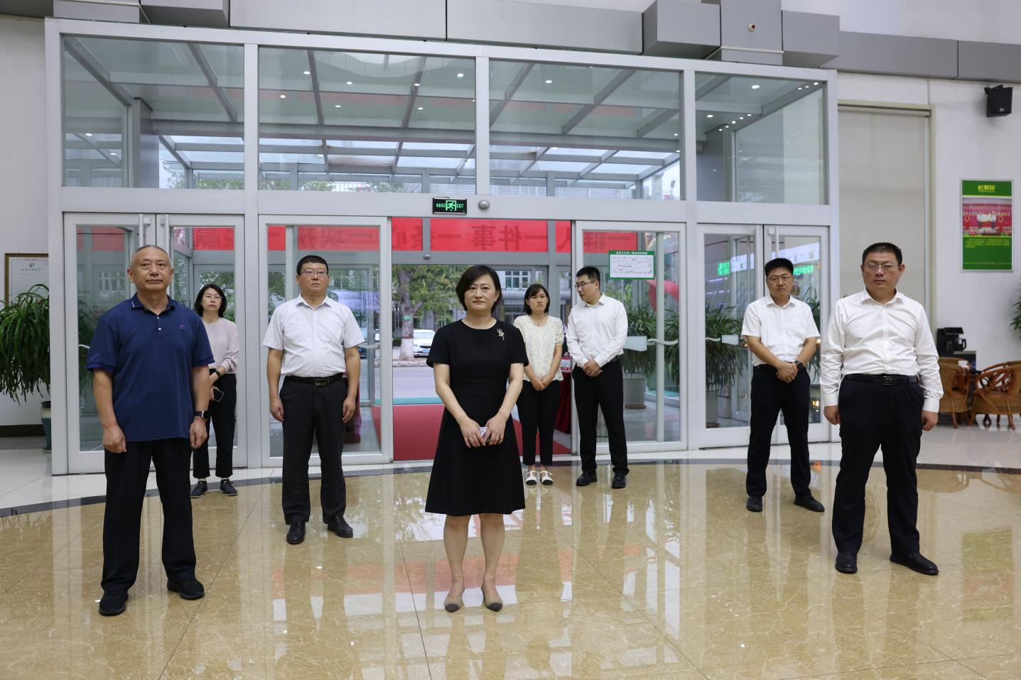 滨州市投资促进中心党组书记、主任王辉来山东hjc黄金城集团调研