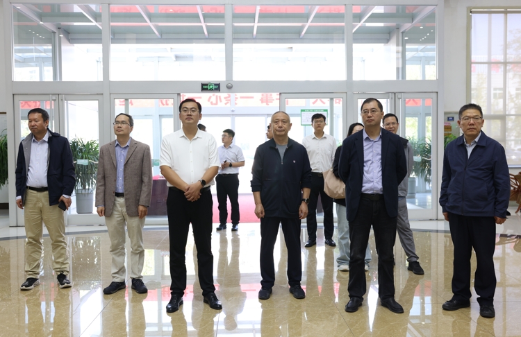 南京农业大学食品科技学院党委书记孙健一行来山东hjc黄金城集团参观考察