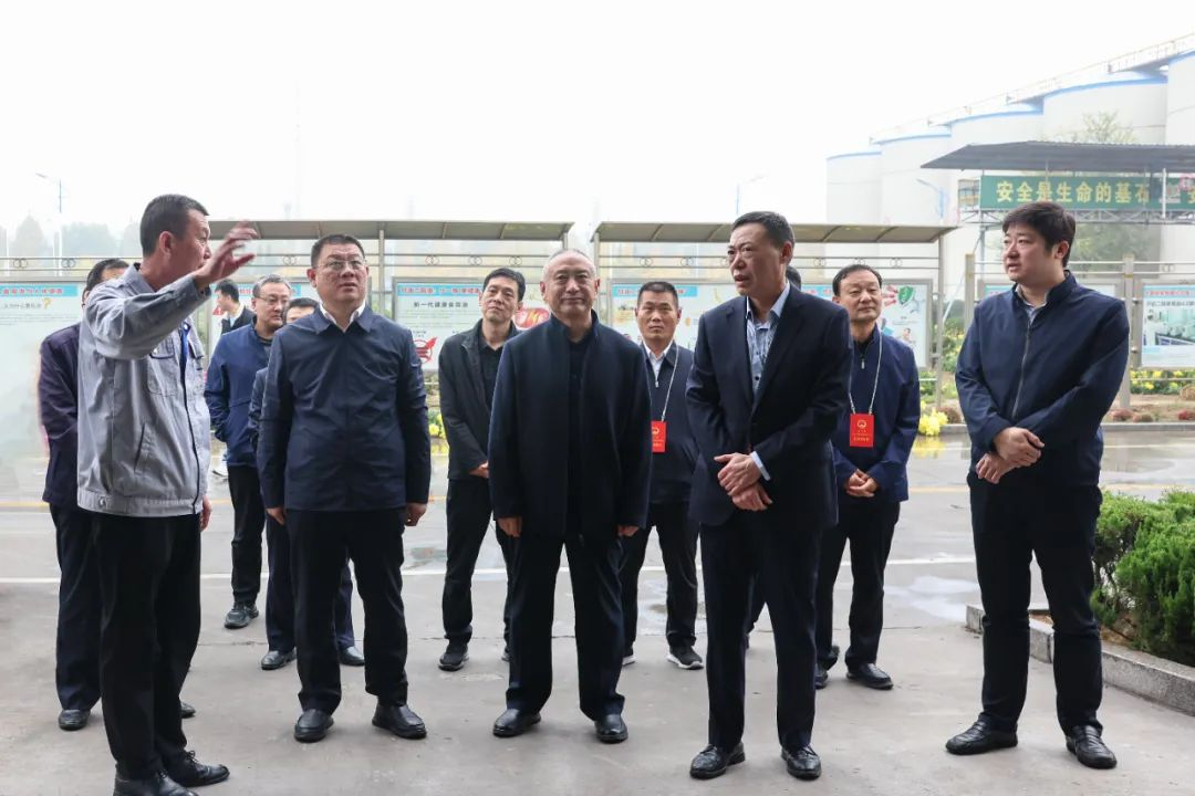 邹平市人大常委会来山东hjc黄金城集团视察重点项目建设情况