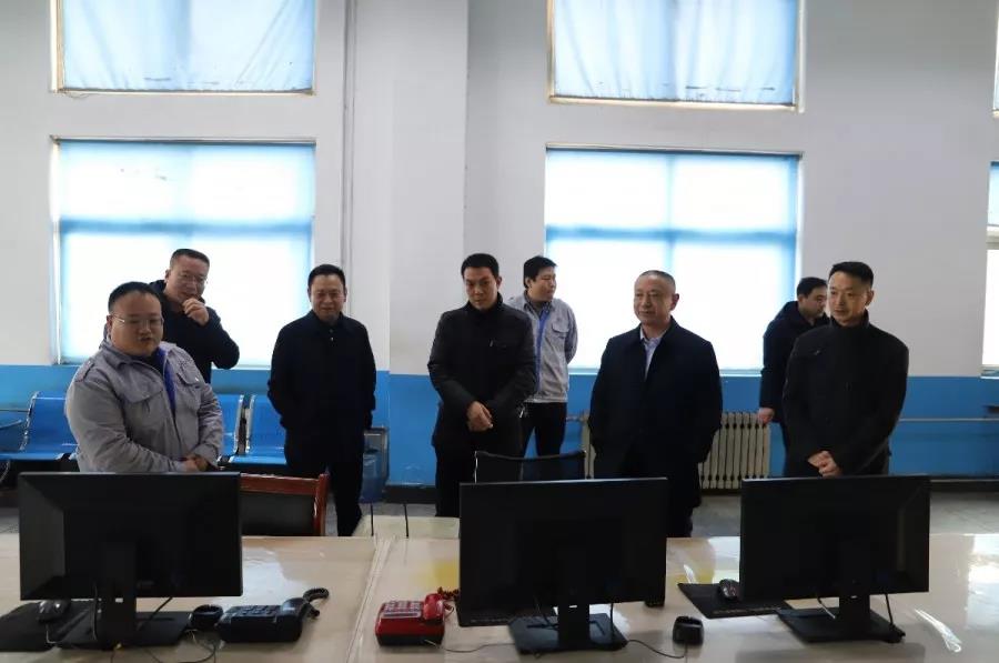 山东hjc黄金城集团董事会领导慰问春节期间坚守岗位的一线员工