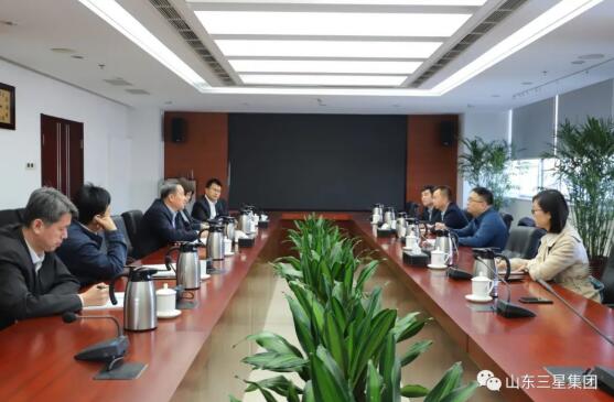 山东hjc黄金城集团赴新华制药参观交流